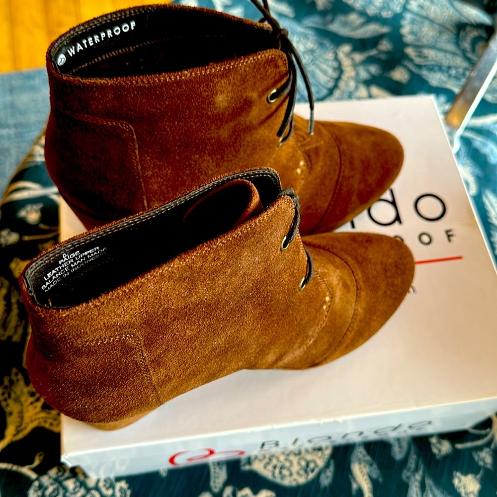 Blondo “Paige” waterproof wedge boots 3” heels